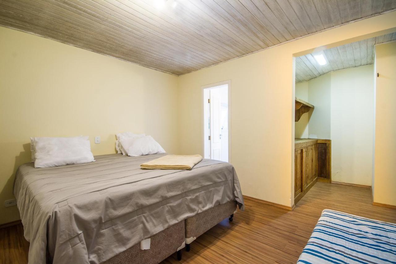Casa de férias Casa 4 Quartos Em Condominio E Internet Excelente