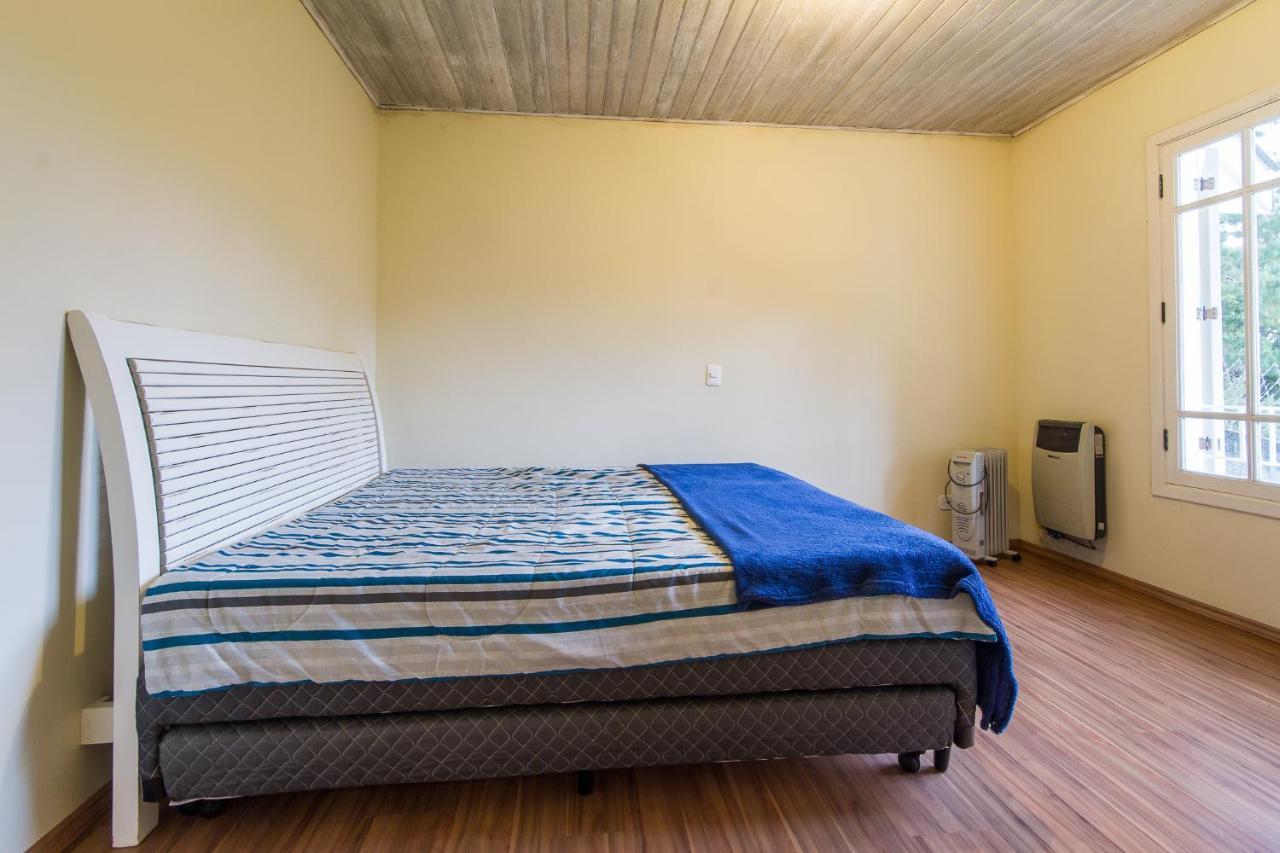 Casa de férias Casa 4 Quartos Em Condominio E Internet Excelente